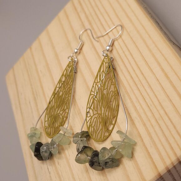 Natural Irregular Stone Delicate Teardrop Earrings - Picture 4 of 4